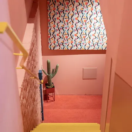 Apartman Memphis Design Loft Duplex -40sqm- Near Antonplatz Berlin