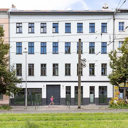 Memphis Design Loft Duplex -40sqm- Near Antonplatz Berlin