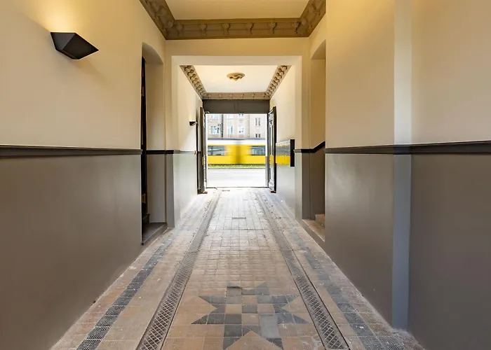 Memphis Design Loft Duplex -40sqm- Near Antonplatz * Berlin