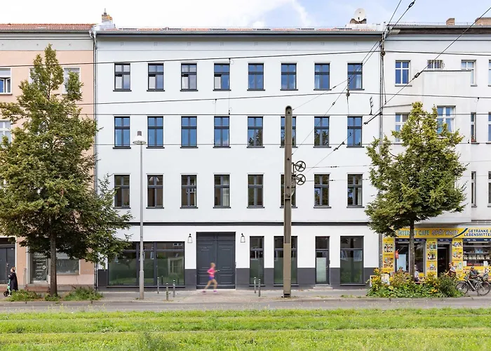 Memphis Design Loft Duplex -40sqm- Near Antonplatz Berlin
