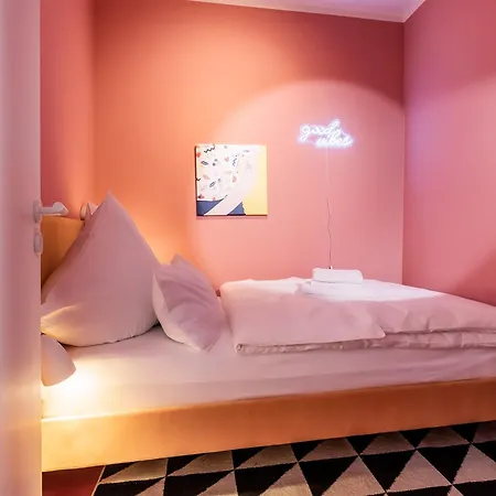 Memphis Design Loft Duplex -40sqm- Near Antonplatz Appartamento Berlino